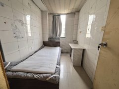 无锡新吴江溪春潮三区电梯房 400包水电 有窗户看房随时出租房源真实图片