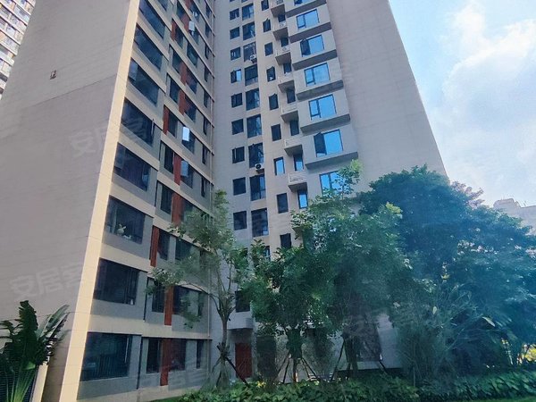 海口琼山凤翔西天街华府二期高登西街天街华府,高档小区,轻奢精装4房