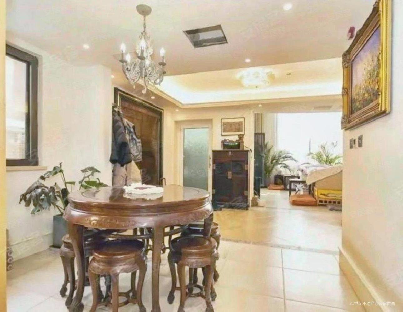 一栋洋房4室2厅3卫175㎡南北800万