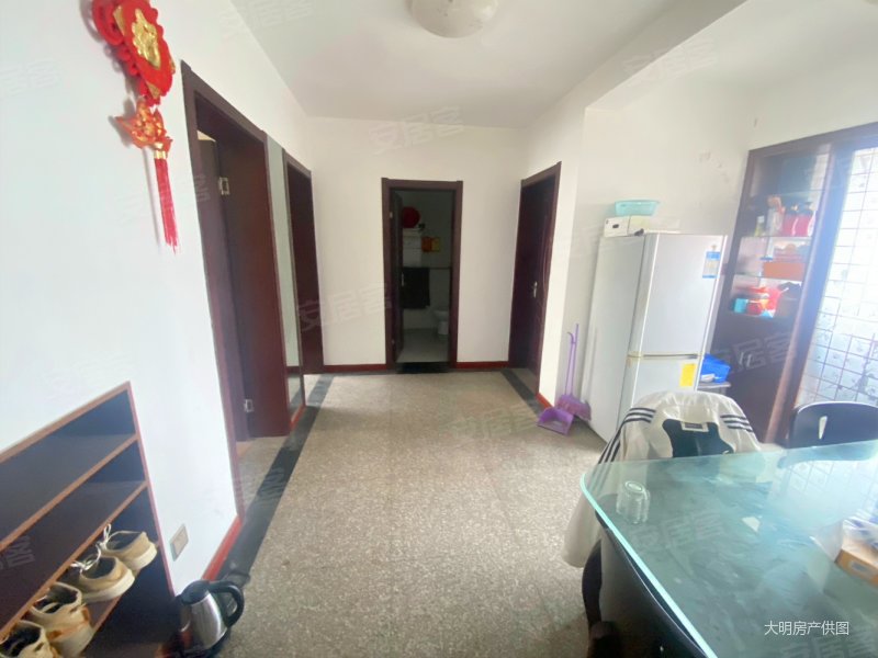 天虹地铁口花苑新村3房精装出售