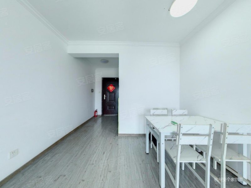 沁源公寓3室2厅2卫88.78㎡南193万