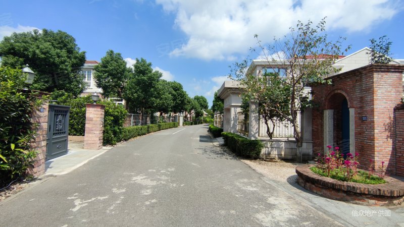 金澄明珠别墅6室3厅6卫619㎡南1890万