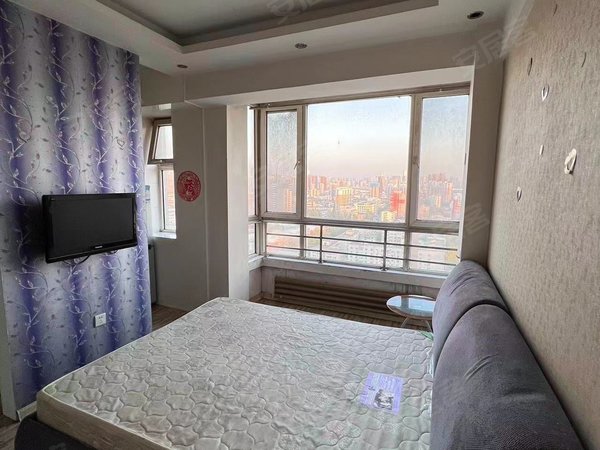 沈阳铁西云峰兴华大厦兴华大厦 可短租月付 兴华公园地铁 铁西万象汇