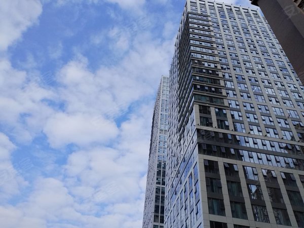 昆明五华龙泉路万彩城(商住楼)同德旁万彩城全新办公室2001000平米