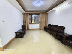 河池金城江金城江城区白马街单位房 停车方便 4房2厅2卫 月租1500元出租房源真实图片