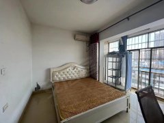 来宾兴宾兴宾城区沃尔玛楼上 一房一厅一卫  简单装修 家具家电齐全出租房源真实图片