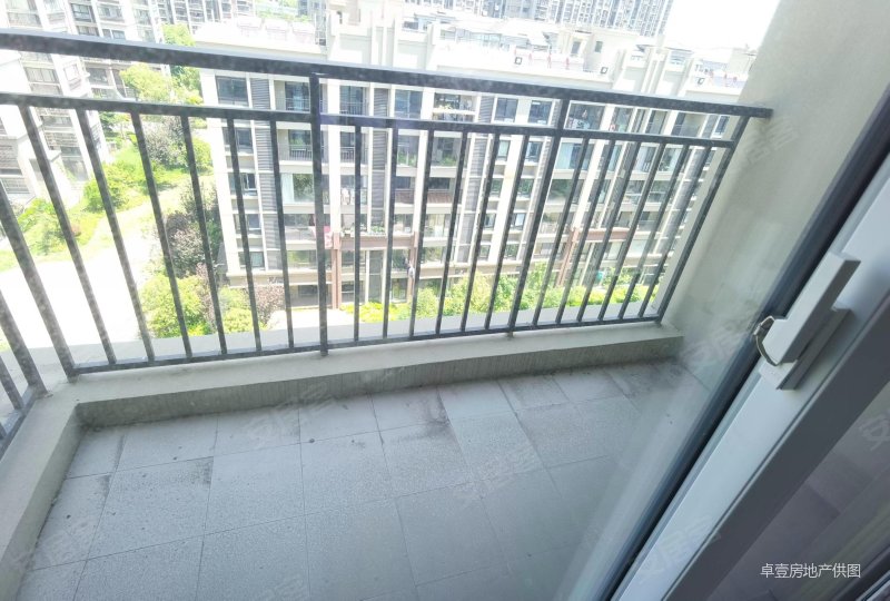 出行方便 商品住宅,上品花园二手房,275万,4室2厅,2卫,137平米-无锡