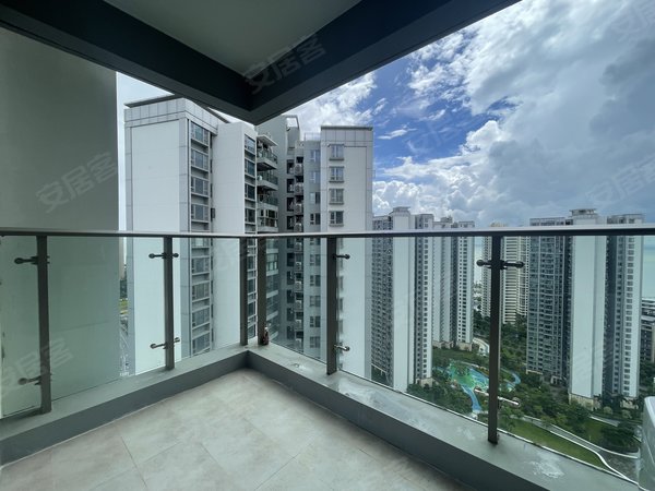 珠海高新区唐家湾格力海岸(五期)唐家精装三房(格力海岸5期)家私电