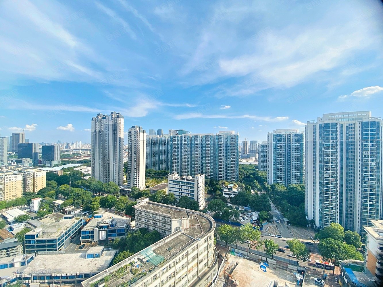 海珠区金碧花园102平仅460万拿下东南的高层采光通风不错