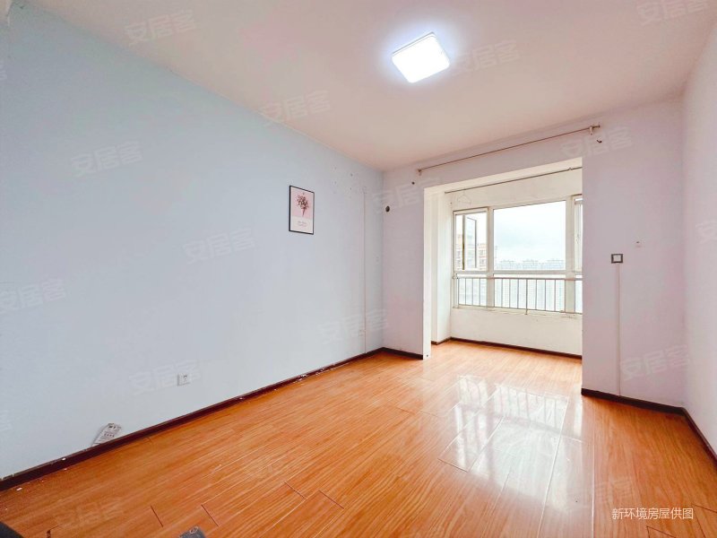 2号线三爻地铁口 华城泊郡 3室双阳台 采光好