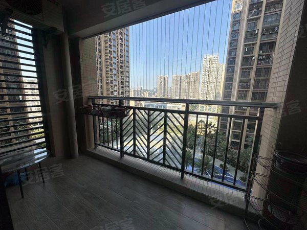 深圳宝安流塘流塘阳光流塘阳光新出通透大三房精装保养好看房有钥匙