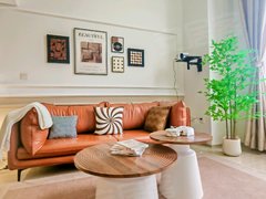 东莞常平常黄路绿地大都会(商住楼) 3室2厅2卫出租房源真实图片