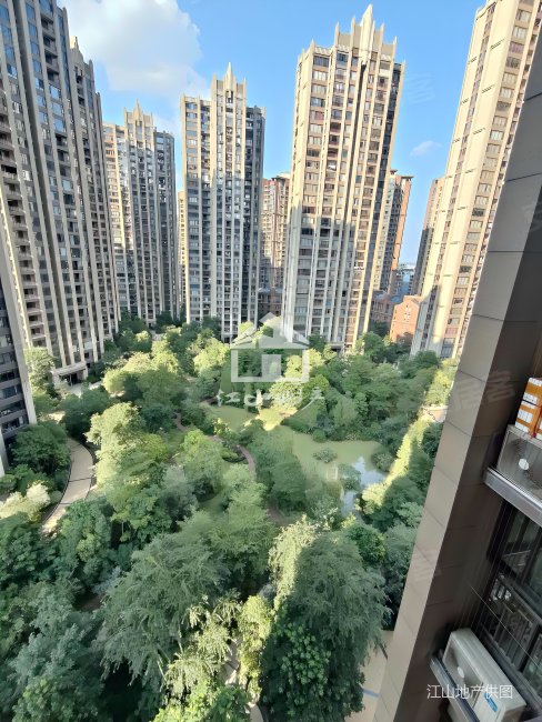 凤岭北园林小区美泉1612精装大三房业主诚心出售!好楼层!