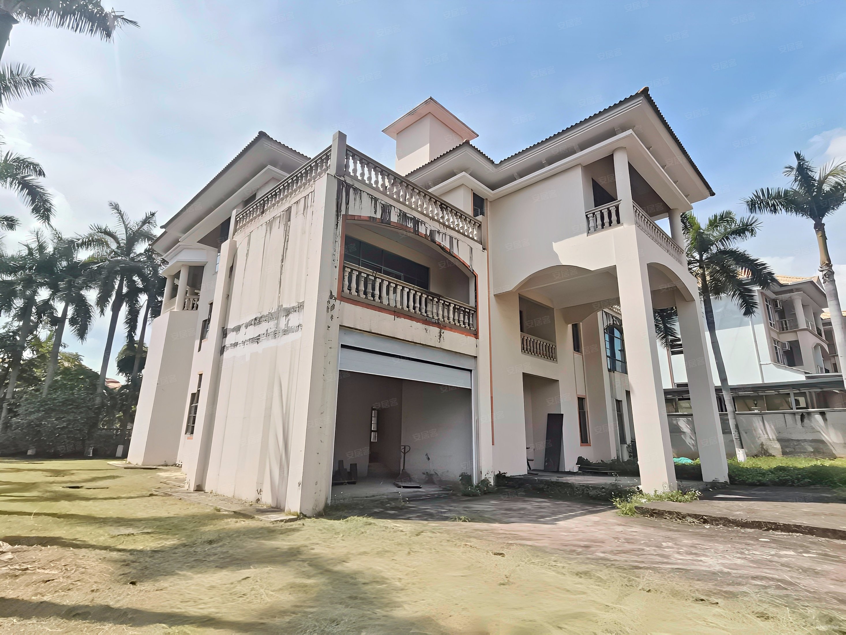 大独栋别墅东南向位置花园880方,雅图奥园二手房,2500万,8室3厅,5卫