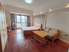 芜湖镜湖万达广场万达一期9号楼单身公寓，实木家具，随时可看，民用水电出租房源真实图片