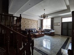 临沂兰山北园路百联华府别墅 豪华装修 带车位 家电齐全 适合工作室 美容出租房源真实图片