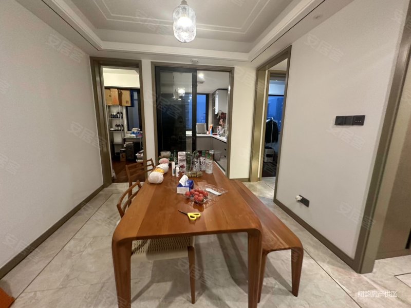 上湖城章(三期)4室2厅2卫132.45㎡南北445万