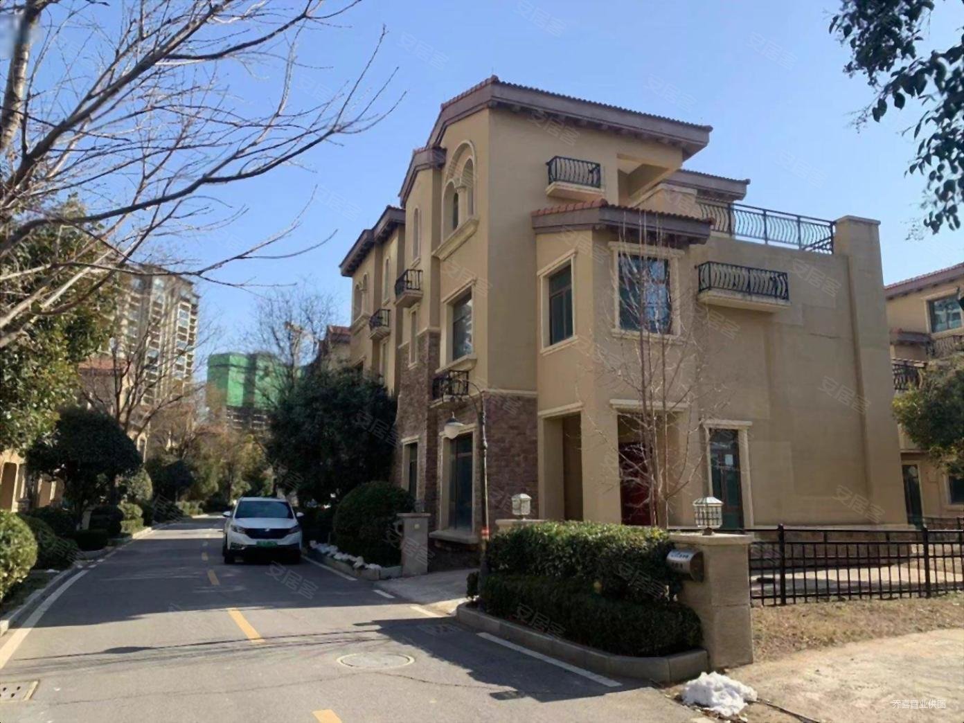 洛阳碧桂园双拼别墅260平240万带200平花园满二