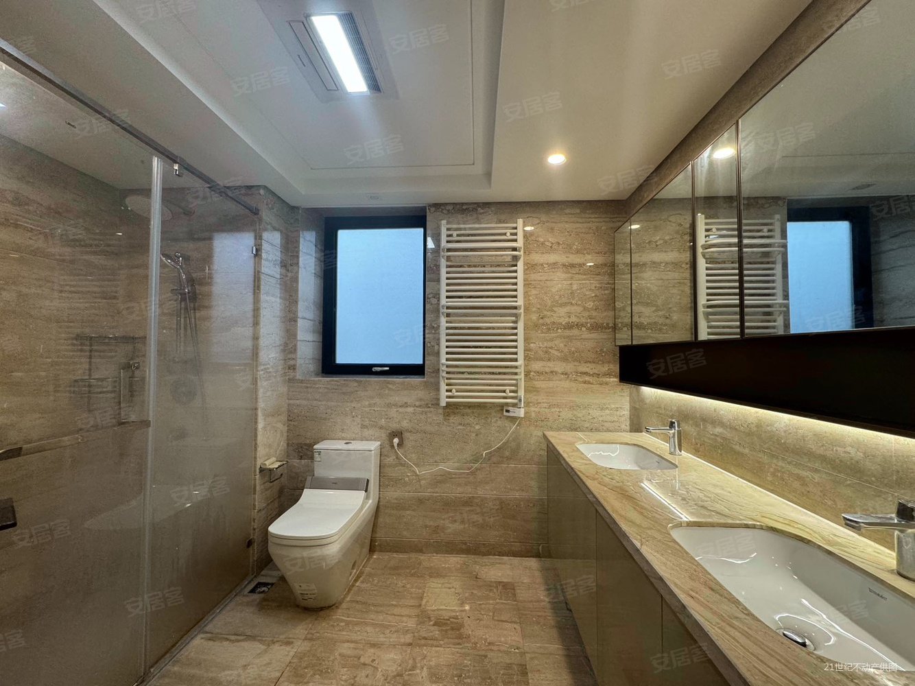 皇都花园三期,户型正气开发商精装修买一層送一層,税费各付