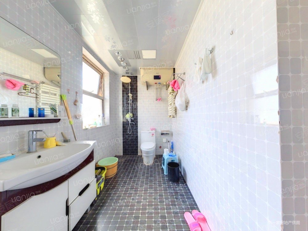 海尔山海湾3室2厅1卫130.5㎡南北120万