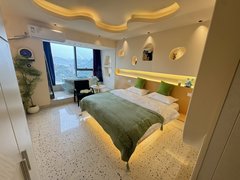 贵阳南明花果园可短租 财富广场附近精装修一居室领包入住实拍无中介包物业宽带出租房源真实图片