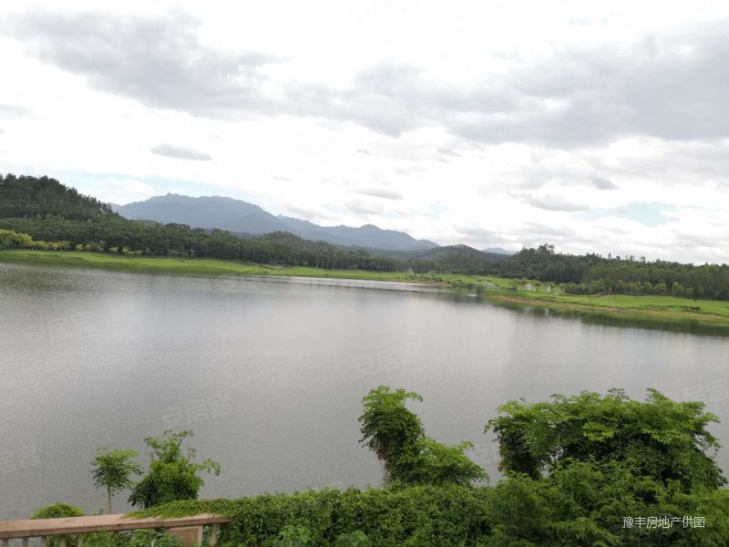 雅居乐白鹭湖别墅