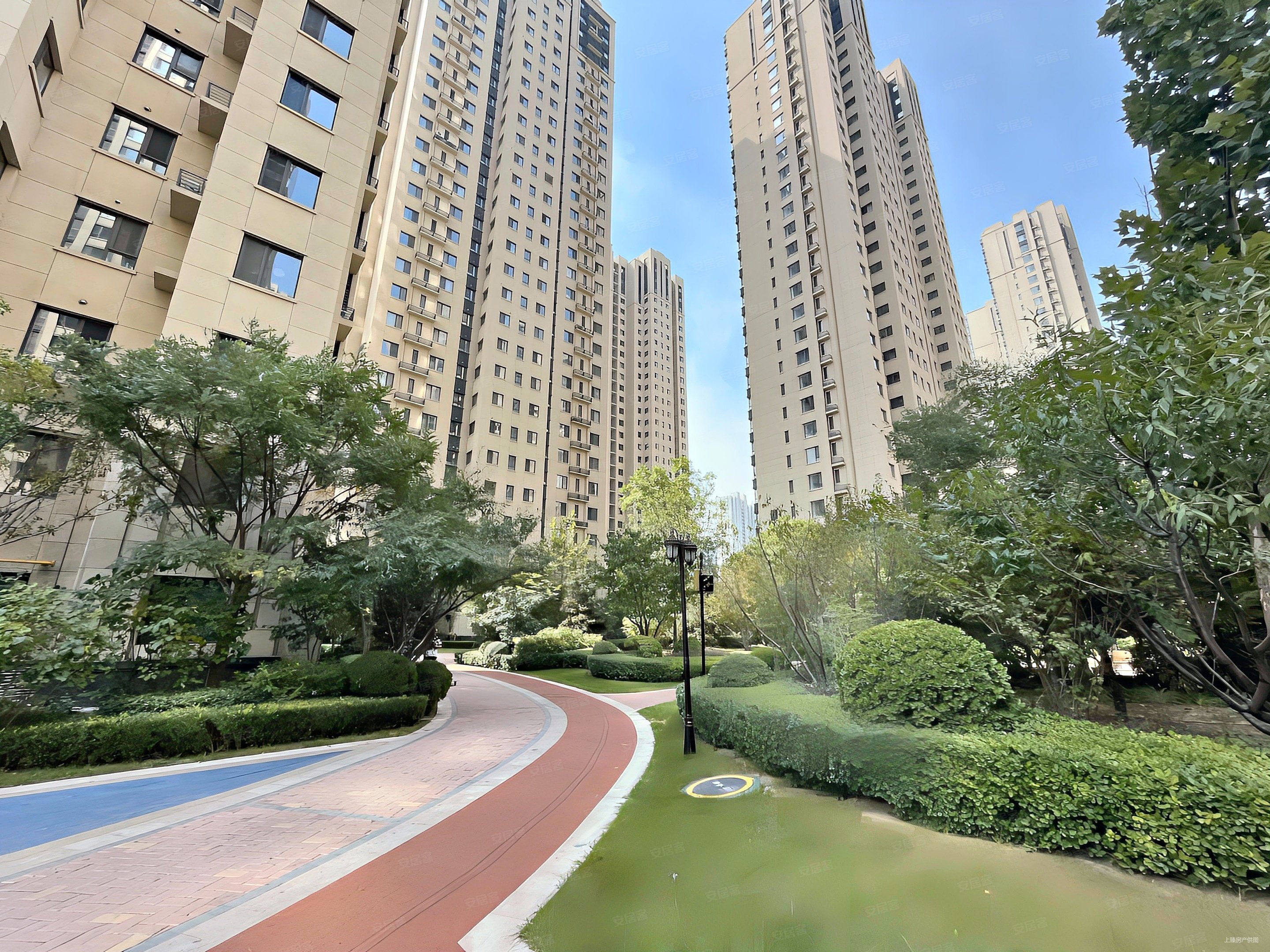 环内现房保利开发紧邻和平公园保利海德精装三居纯新家电梯