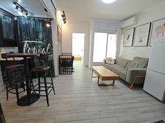 深圳南山南山中心区地铁口物业，现在城华庭，54平超大一房一厅，装修好，使用率高出租房源真实图片