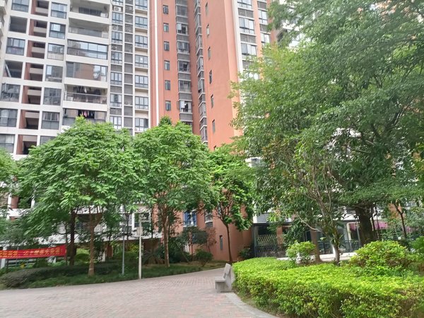 广州花都新区学府花园全新豪华装修可谈三房 学府花园 有钥匙随时看房