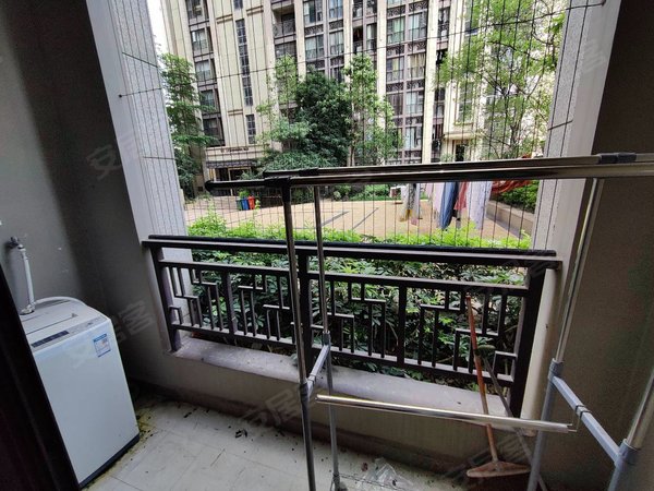 南宁青秀凤岭北美泉1612青秀区山姆商圈 南宁东站附近 美泉1612小区