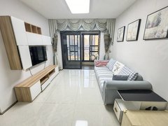 珠海斗门白藤头时代香海彼岸中间楼层电梯两房，家私齐全，东南向保养很好出租房源真实图片