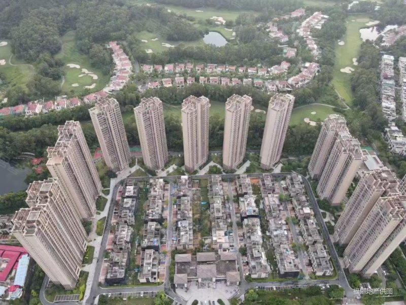 珠江观澜御景(别墅)5室3厅5卫183.64㎡南北620万