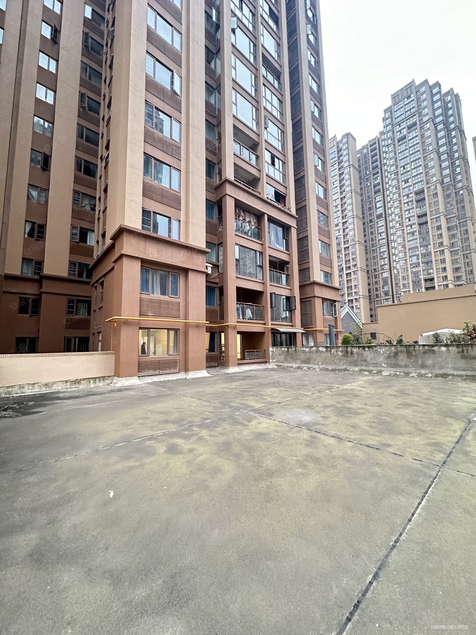 明信城b区3室2厅2卫83.51㎡东南130万