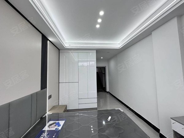 金华婺城湖海塘永盛新阳光金职院南门,新农贸旁 全村小区 押一付一 免费停车拎包入住出租房源真实图片