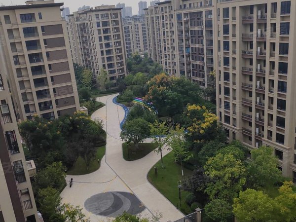 杭州临安青山湖中天珺府(北区公寓住宅)中天郡府采光绿化阳台南北通透