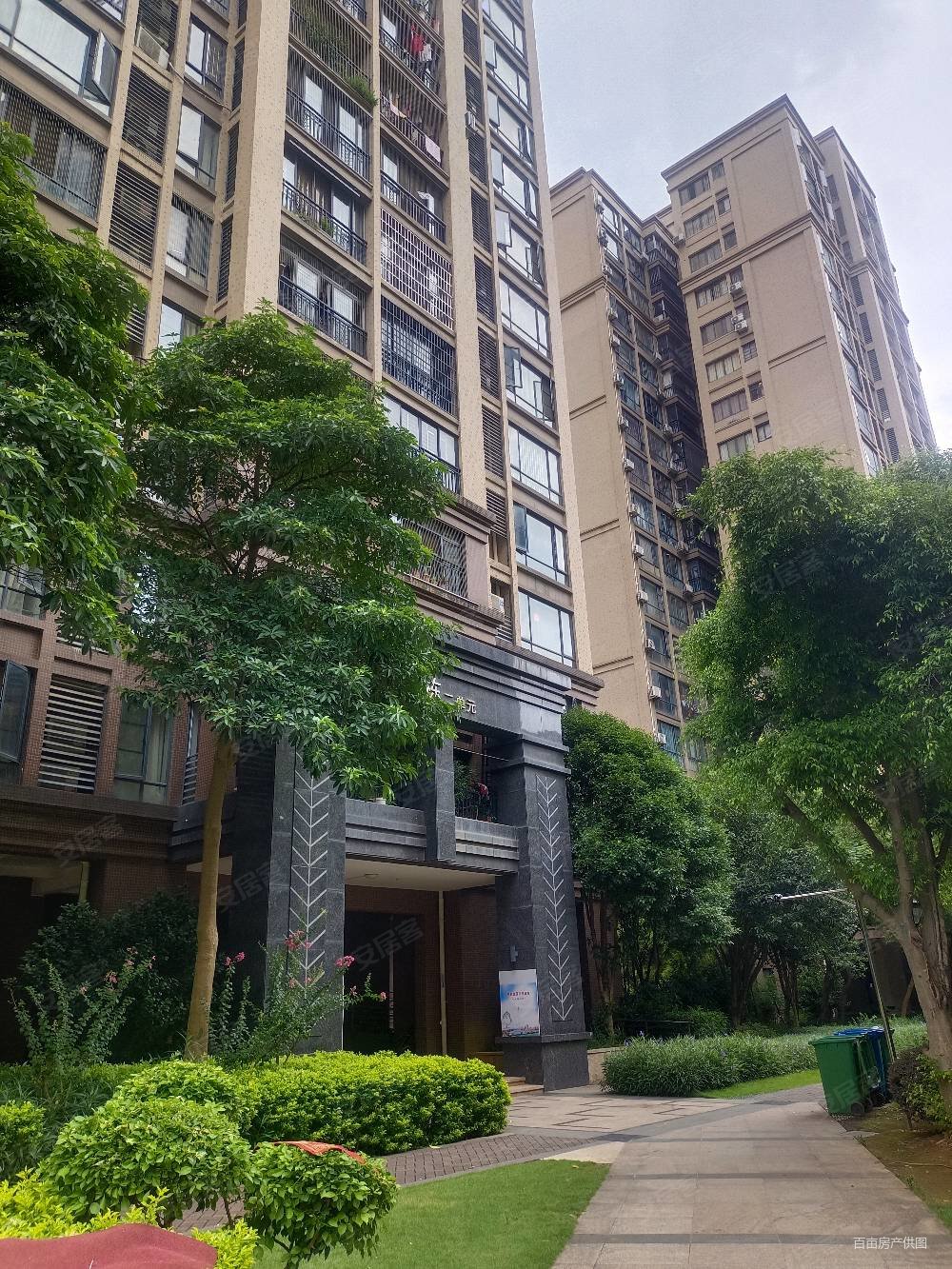 冠亚国际星城 3房2厅 电梯中间楼层,冠亚国际星城(东区)二手房,70万,3