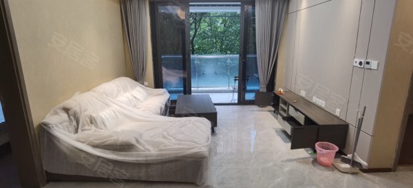 人居锦城峰荟荟骏阁 3室2厅1卫豪华装修家具全新 南北通透