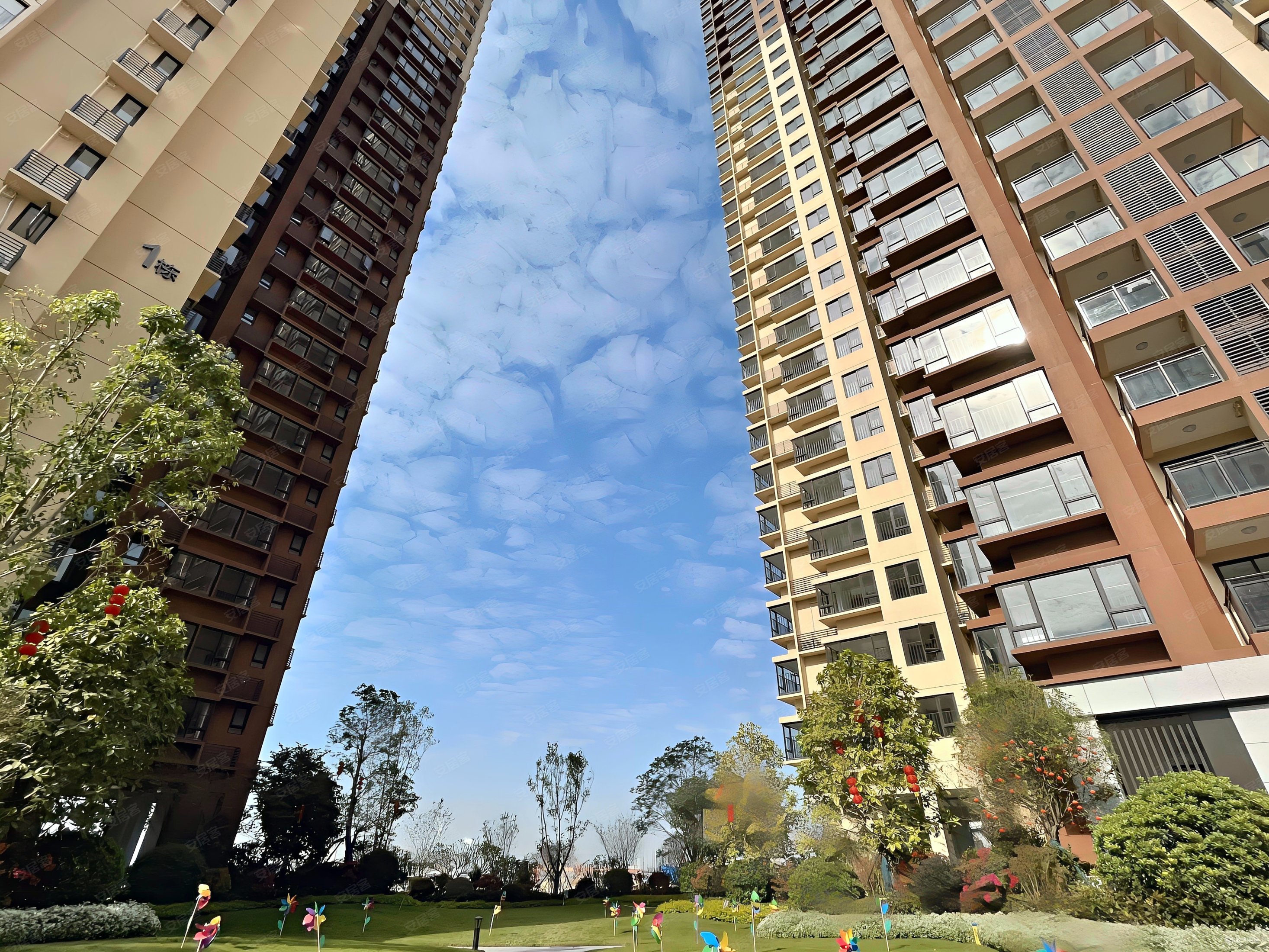 珠江万科城 精装好房 88 南北通透 商品住宅 中间好楼层.