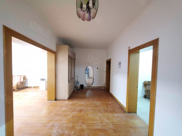 沈阳皇姑辽河金穗花园北行黄河大街旁 127平!办公!