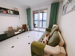 镇江句容宝华小学宝华山景房 坐在家里即可观山景 两室一厅 居家装修出租房源真实图片