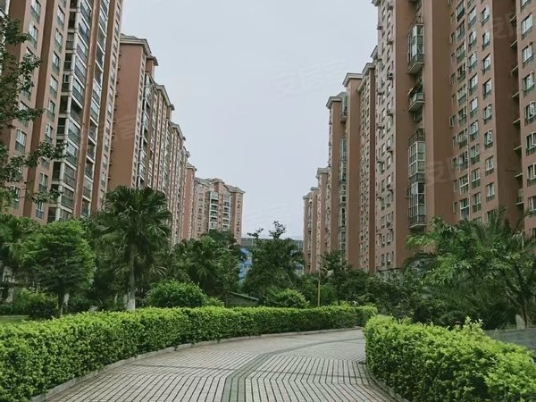 昆明官渡世纪城茗春苑茗春苑139平 精装3房 办公或住家 看房有钥匙