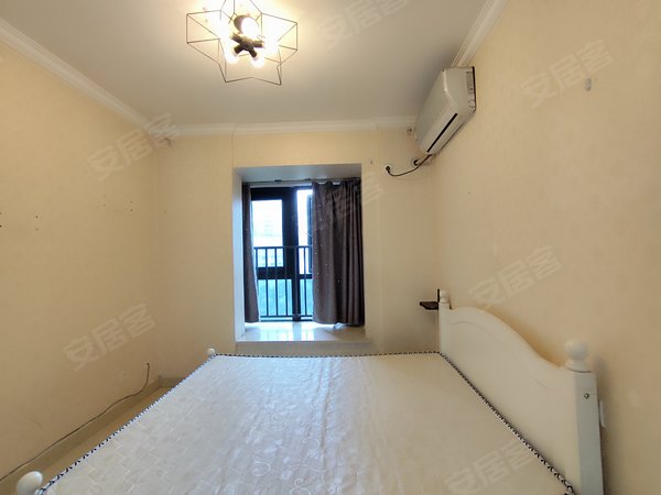 【多图】煌华晶萃城,观音桥租房,新出 观音桥步行街 煌华晶萃城精装一