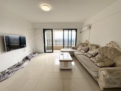 东莞常平常黄路绿地大都会 4室2厅2卫  电梯房 144平米出租房源真实图片