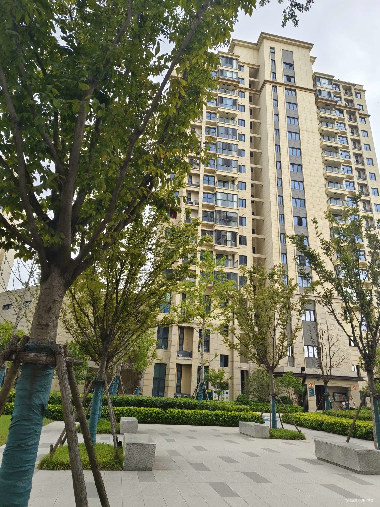 扬州房产网>扬州二手房>江都二手房>龙城路二手房>雅居乐江城雅郡>