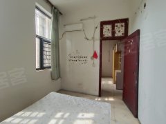 南浦国际旁边步梯三楼  钥匙在手随时可以看房