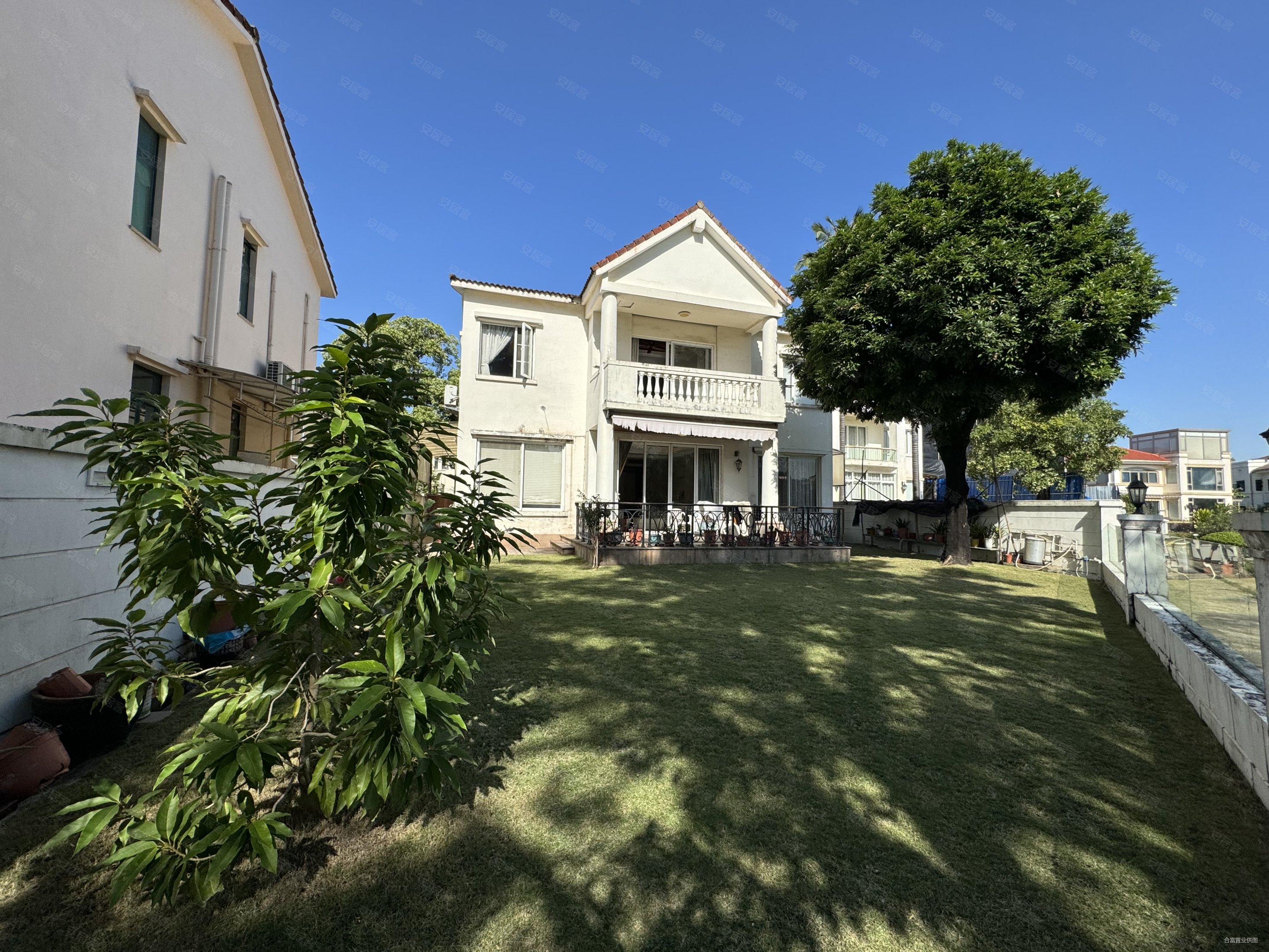 莲花山高尔夫别墅