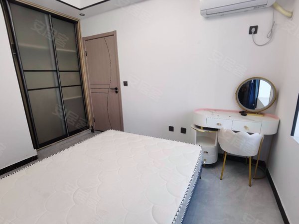 上海松江泗泾嘉和景苑(公寓住宅)泗泾站 一室户 精装全配 拎包入住