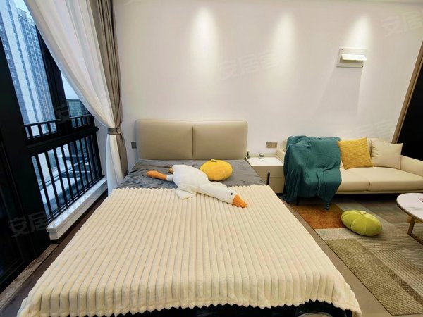 深圳龙华龙华羊台山庄(毕业季)阳台山东 电梯公寓 大单间 限时特价