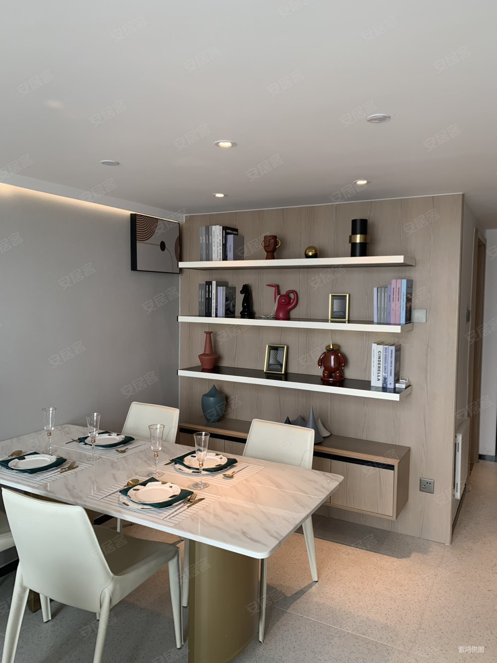 多彩城(商住楼)3室2厅2卫75㎡东南43.8万