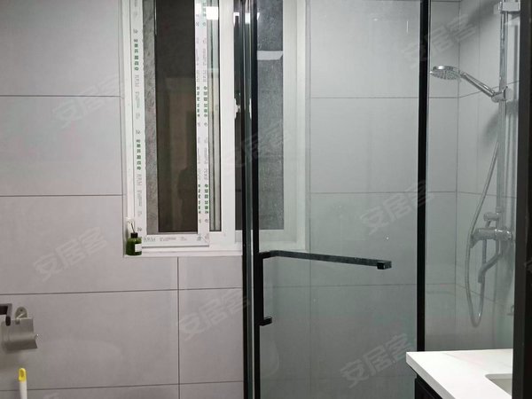 徐州丰县丰县城区丰县安居十一期小区东关安居十一期精装两室月租900元（文博学校县医院附近）出租房源真实图片